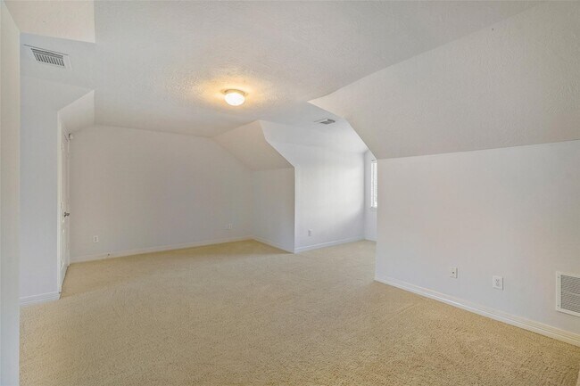 Building Photo - 6915 Monarch Lake Ln