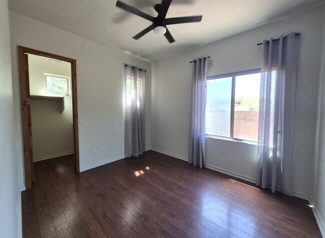 Building Photo - 12825 N Mystic View Pl
