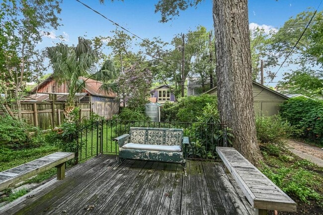 Building Photo - 4108 Avenue F