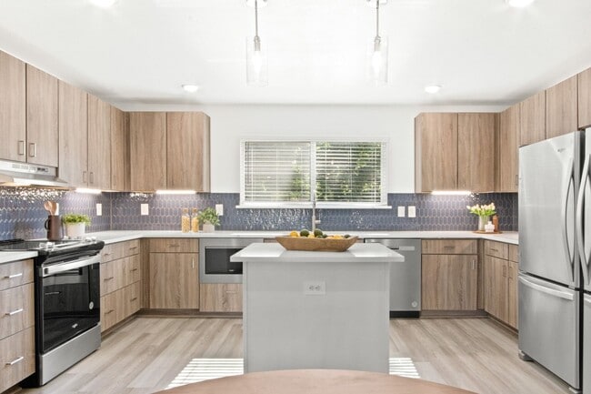 Primary Photo - ** MOVE IN SUMMER 6/28/2028 ** 4 Bedroom 4...