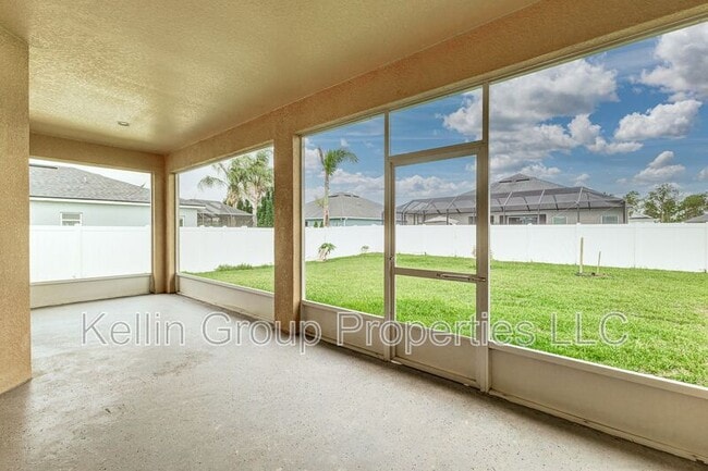 Building Photo - 2611 Highlands Creek Way