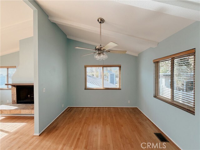 Building Photo - 104 S Francisca Ave