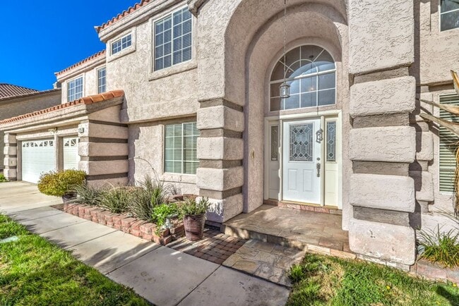 Building Photo - 3 Bed room Pool home in Desert Shores