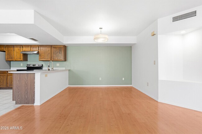 Building Photo - 18824 N 44th Dr