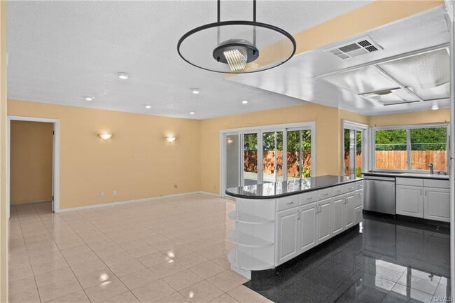 Building Photo - 18123 Delano St