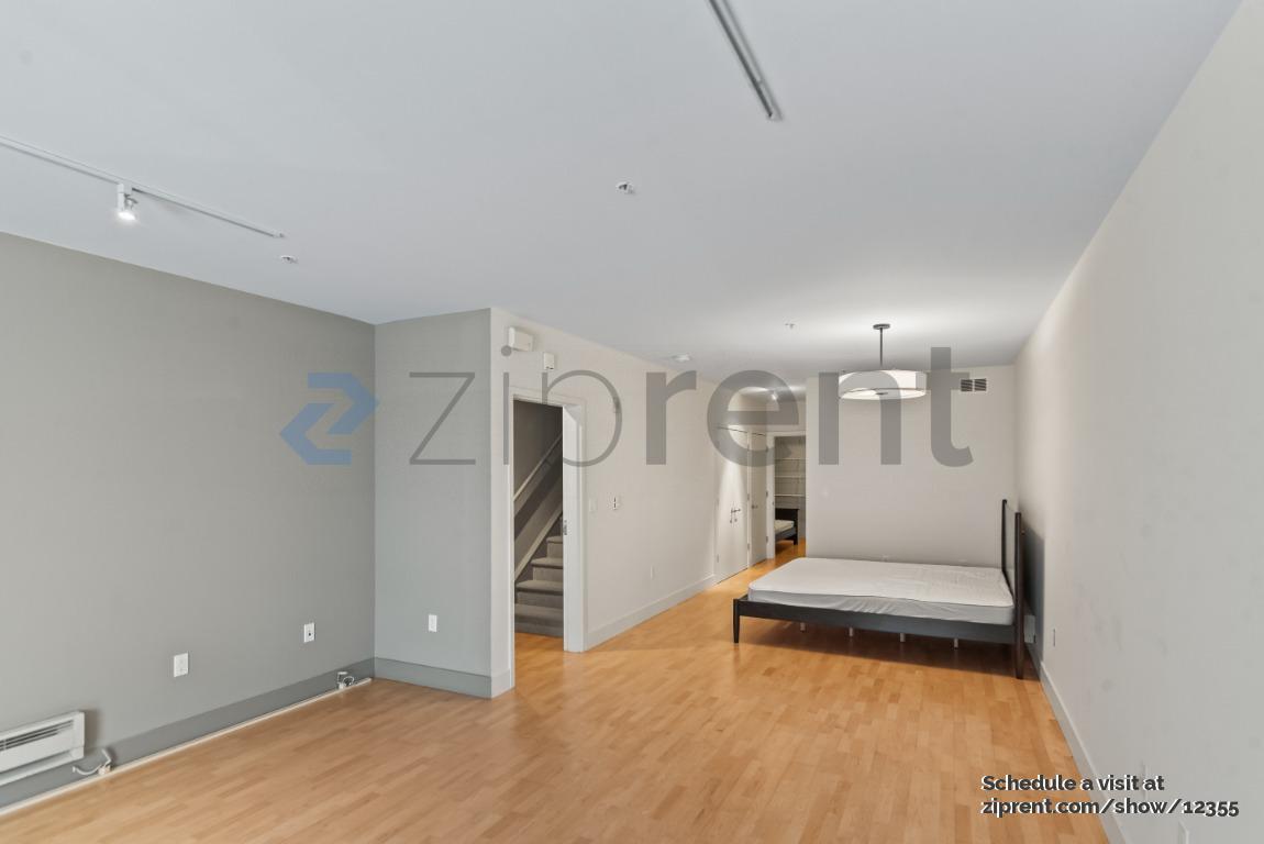 Building Photo - 590 6th St