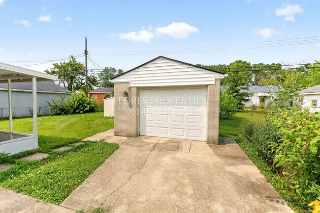 Building Photo - 1136 Pauline Ave