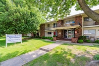 Building Photo - Kenwood Arms