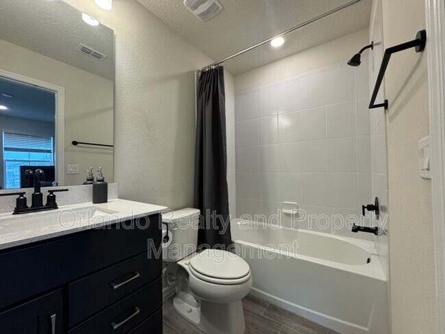 Building Photo - 5625 Cedar Chase Dr