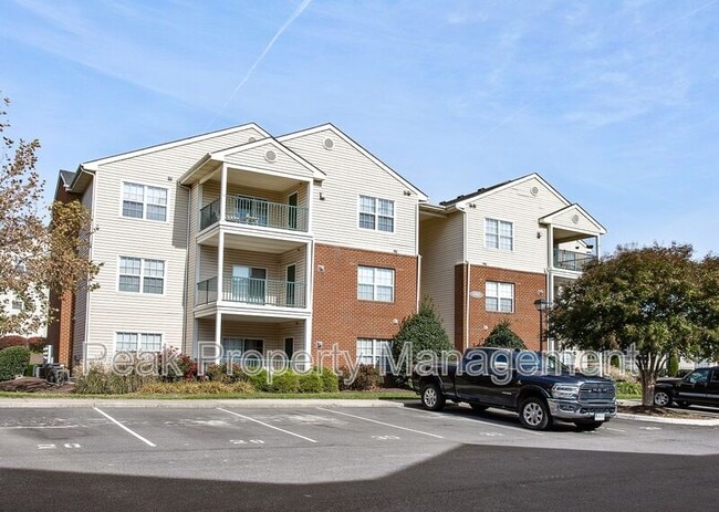 Building Photo - 9611 Links Way