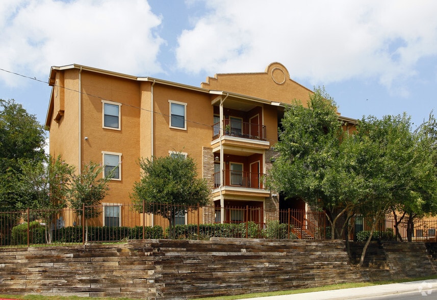 Building Photo - Sereno Park Apartments