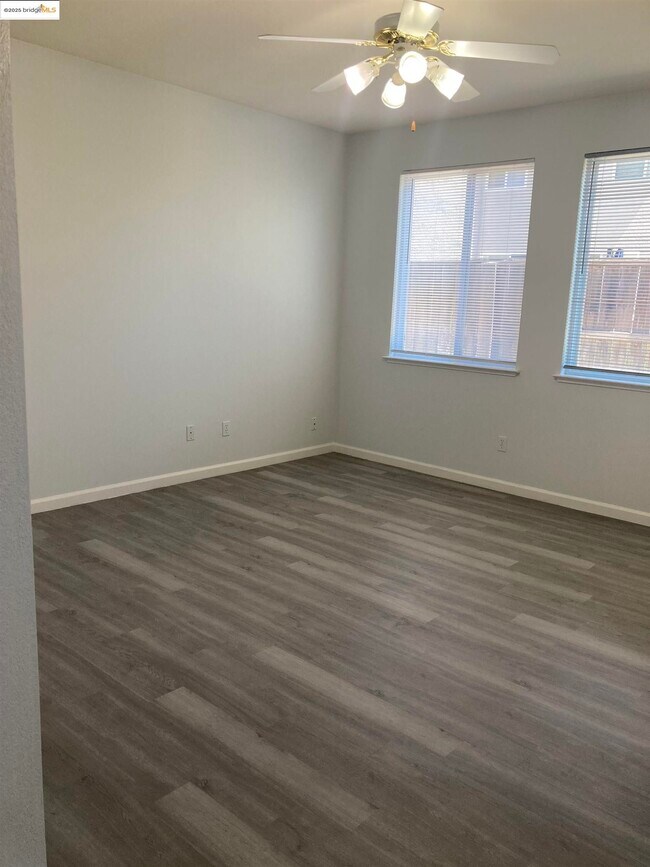 Building Photo - 10448 Almanor Cir