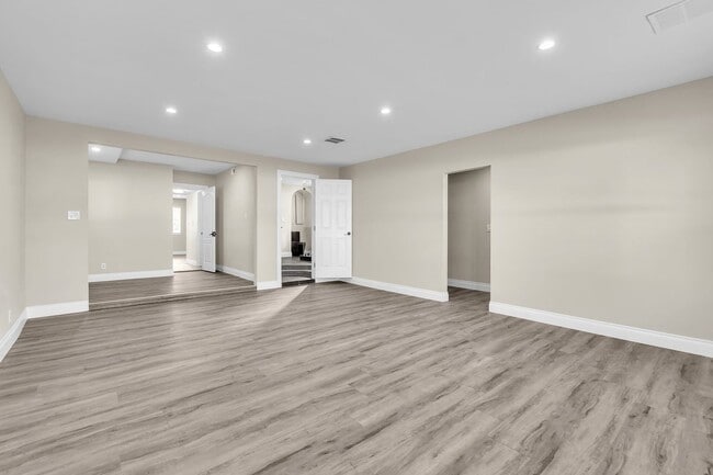 Building Photo - 6845 Coley Ave