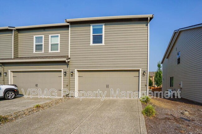 Building Photo - 7104 NE 155th Pl