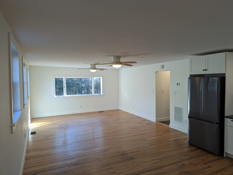 Primary Photo - 73 Moore Rd