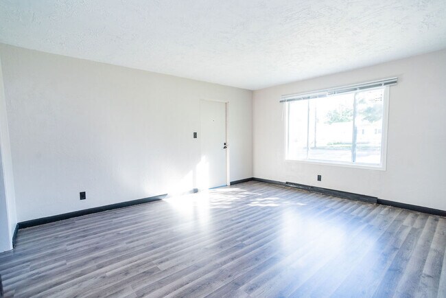 Building Photo - 1309 S Gary Dr