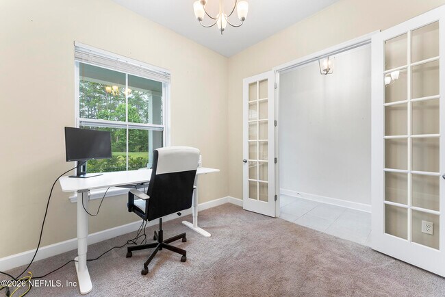 Building Photo - 39 Woodmere Ln