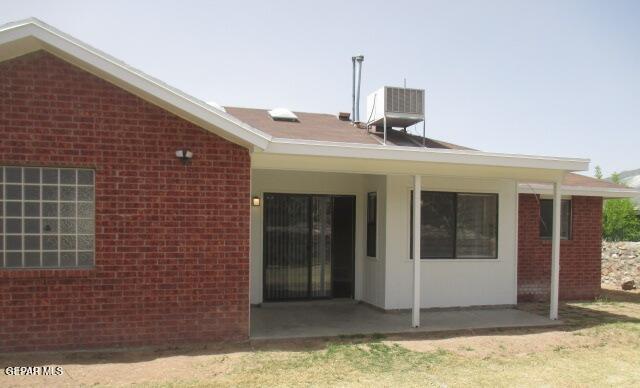 Building Photo - 1120 Coyote Ln