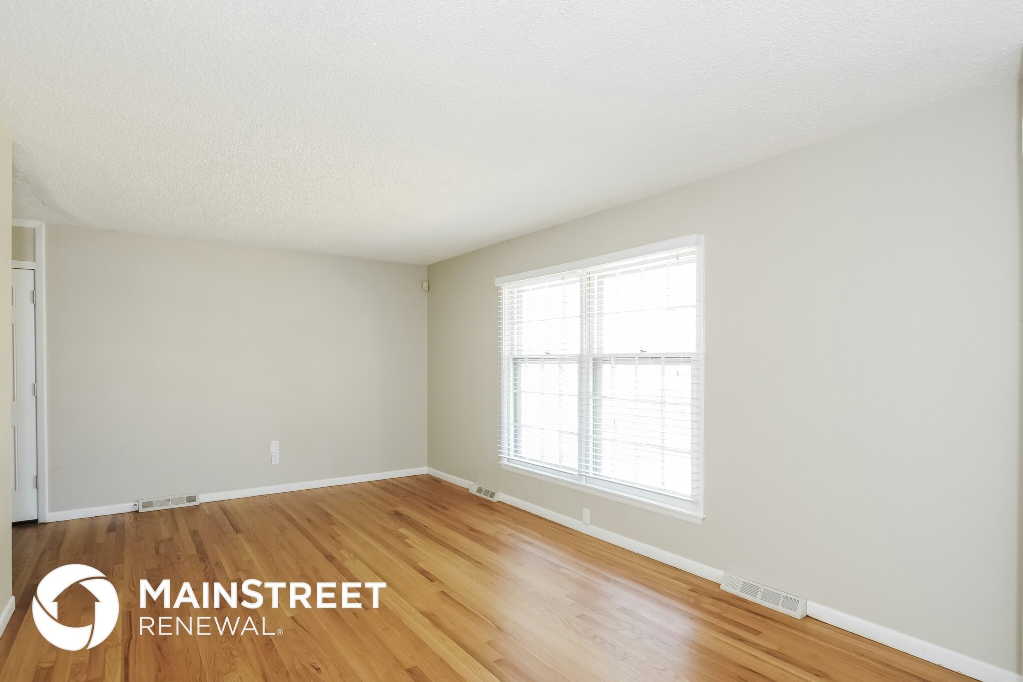 Building Photo - 13107 Sycamore Ave