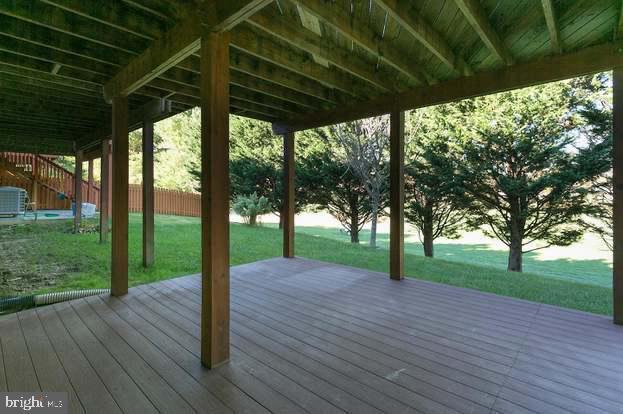 Building Photo - 8743 Stonehouse Dr