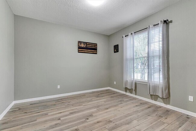 Building Photo - 5611 Barletta Dr