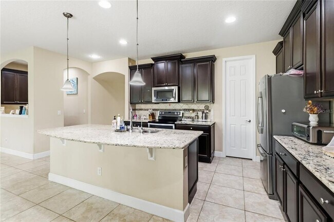 Building Photo - 12130 Uleta Ln