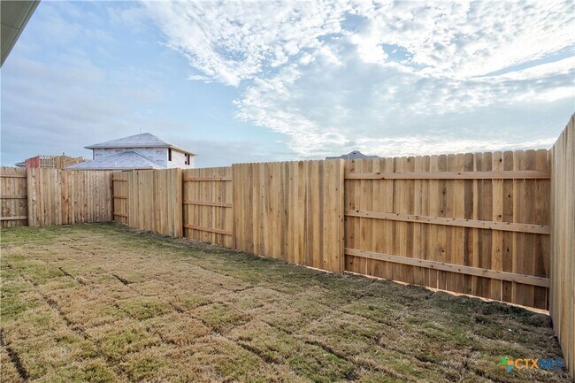Building Photo - 171 White Dunes Dr