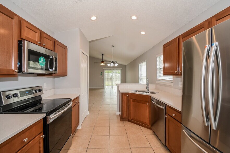 Building Photo - 1566 Hope Valley Dr