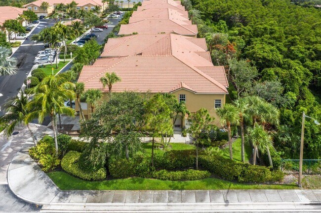 Building Photo - 152 Village Blvd