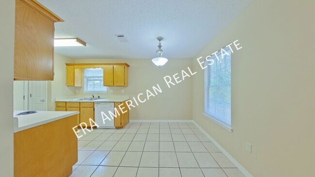 Building Photo - 2455 Starmount Dr