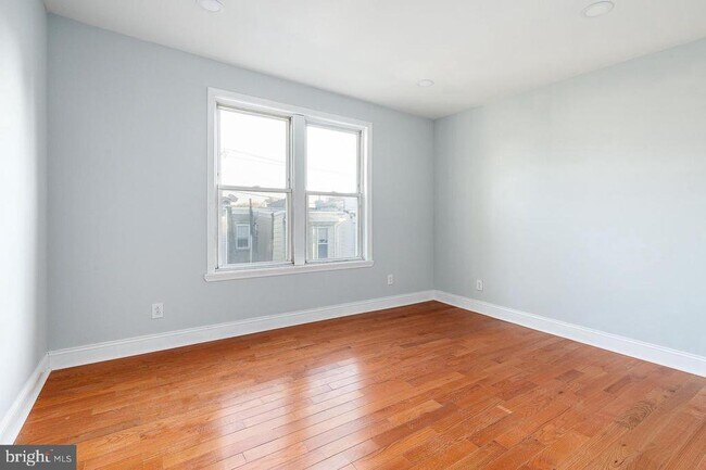 Building Photo - 3033 Coral St