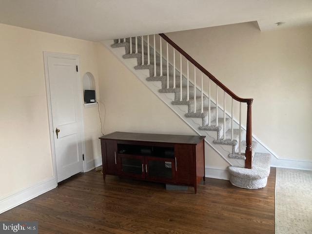 Building Photo - 14 W Summerfield Ave