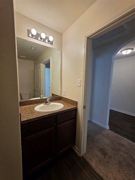 Building Photo - 723 Crystal Lakes Dr