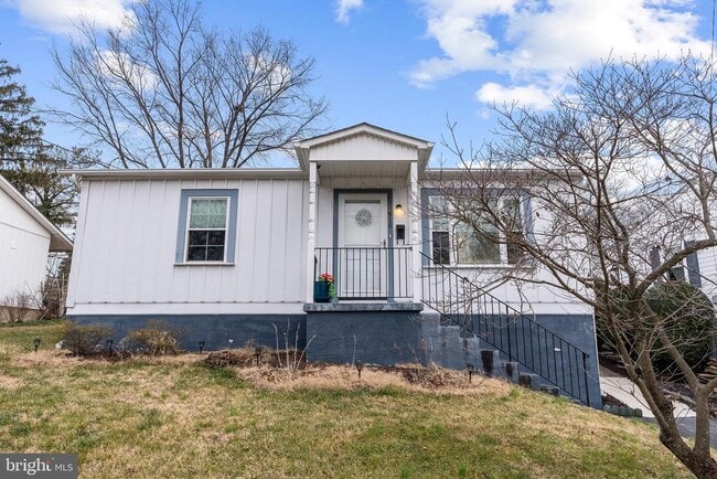 Building Photo - 516 Hollingsworth Dr