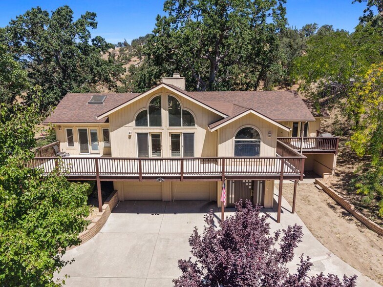 Building Photo - 29861 Greenwater Dr