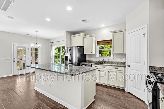 Building Photo - 1718 Emmets Rd