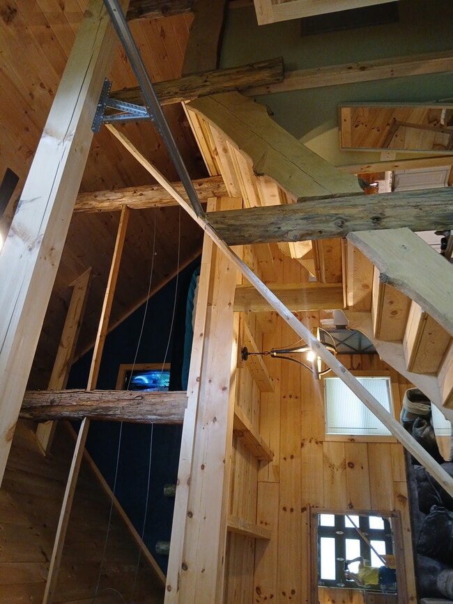 Building Photo - 130 Forest Ridge Dr