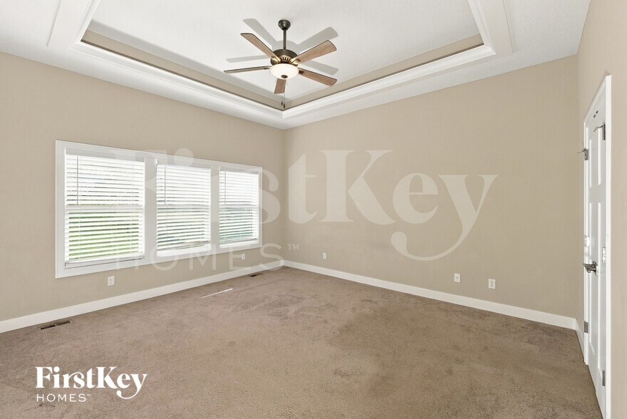 Building Photo - 15235 Knight Rd