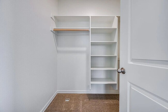 Building Photo - Beautiful Newer Model Home with Open Floor Plan, A/C & Fenced Yard!