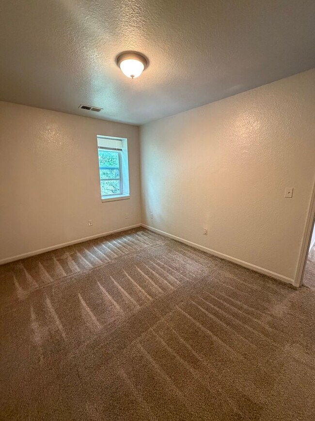 Building Photo - 301 E Kansas St