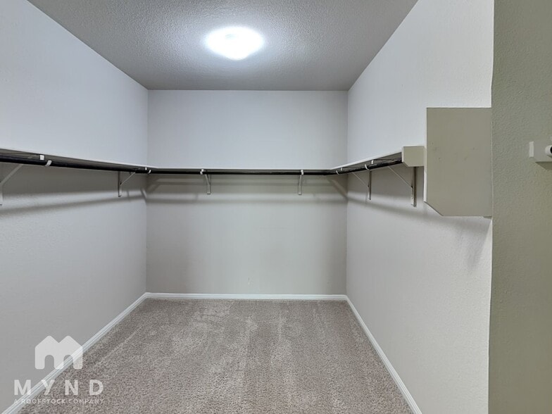 Building Photo - 11125 Pack Wagon Trail