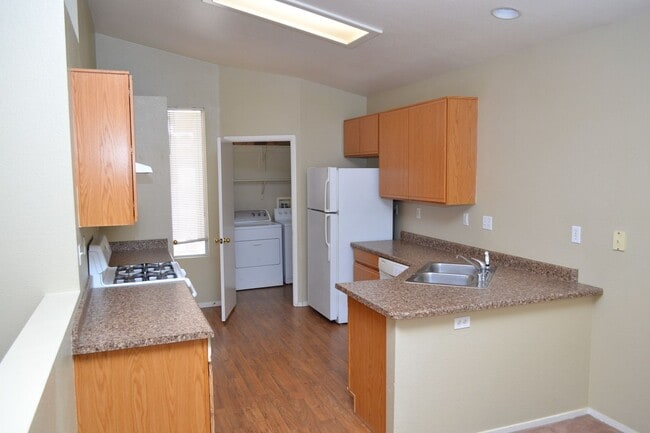 Building Photo - NLV - 1 STORY CORNER LOT HOME