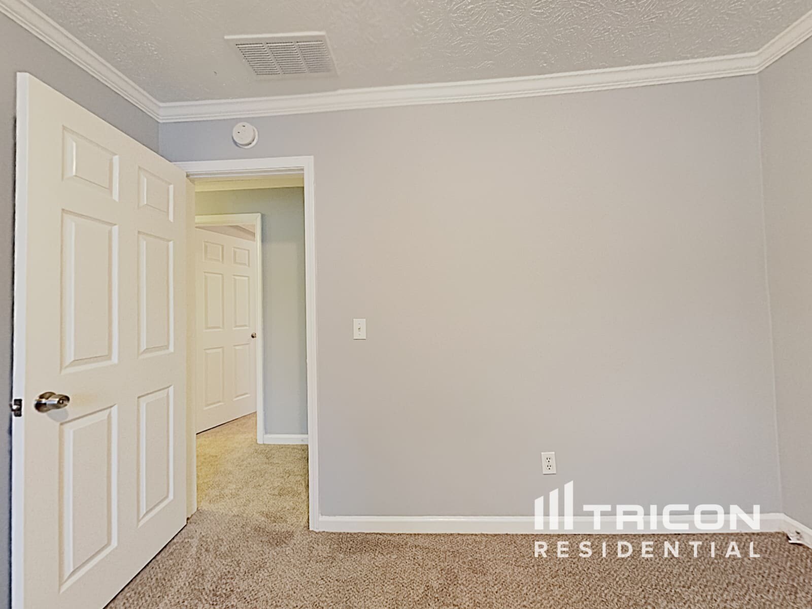 Building Photo - 60 Beaverdam Ct