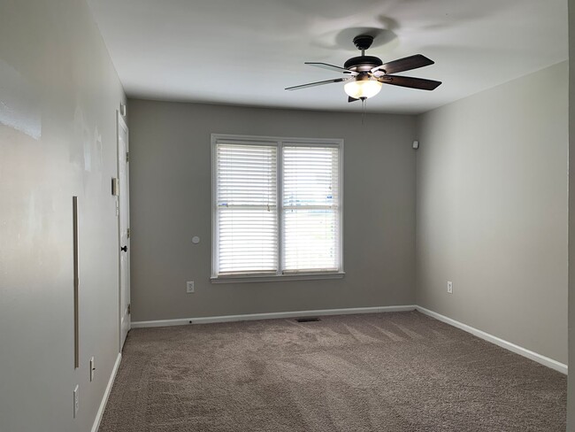 Building Photo - Pretty Home, Featuring 1st Floor Master Su...