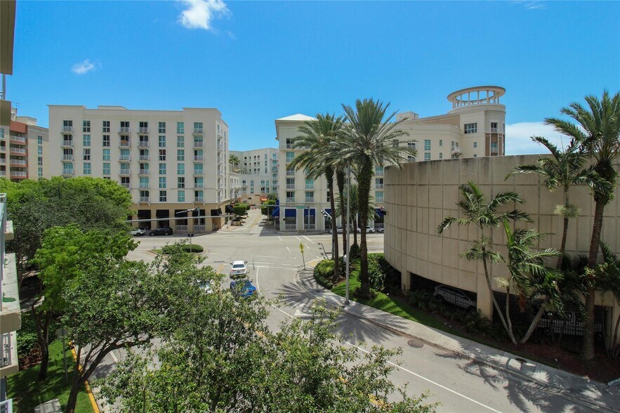 Building Photo - 9055 SW 73rd Ct