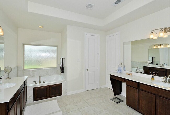 Building Photo - 13109 Wornington Ct