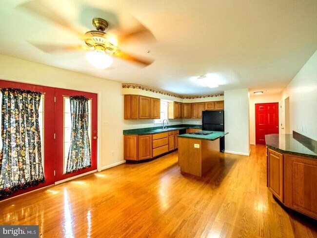 Building Photo - 7701 Croom Rd