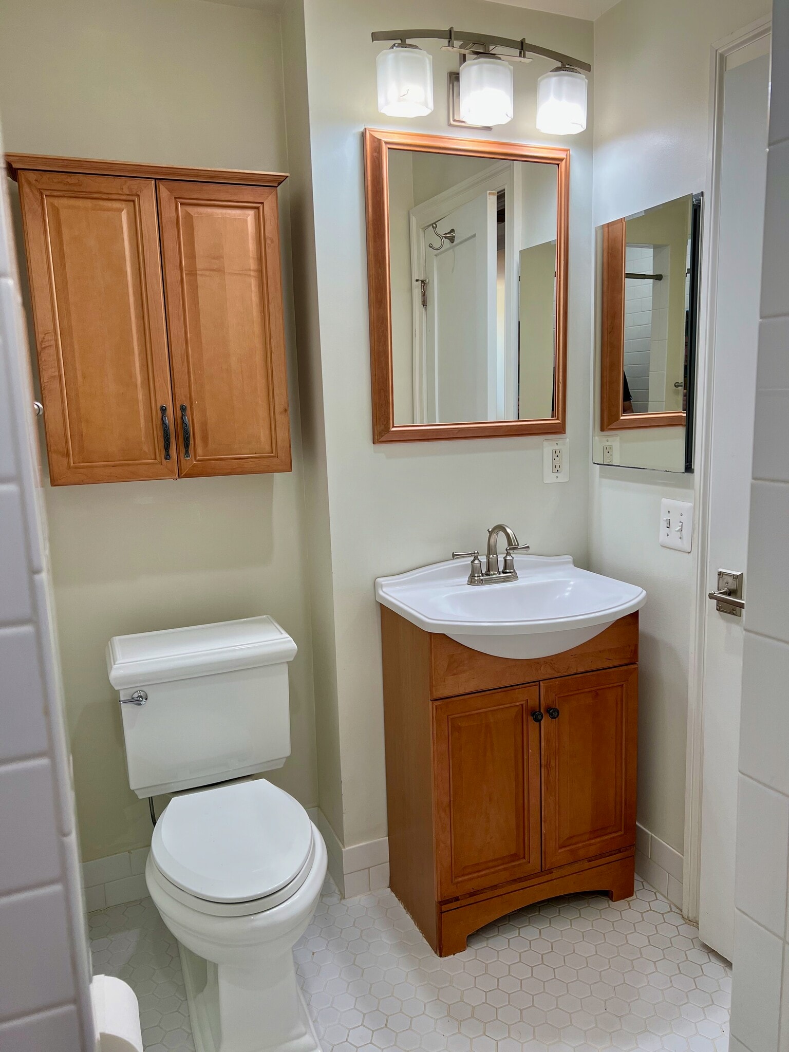 Guest Bathroom - 3220 17th St NW