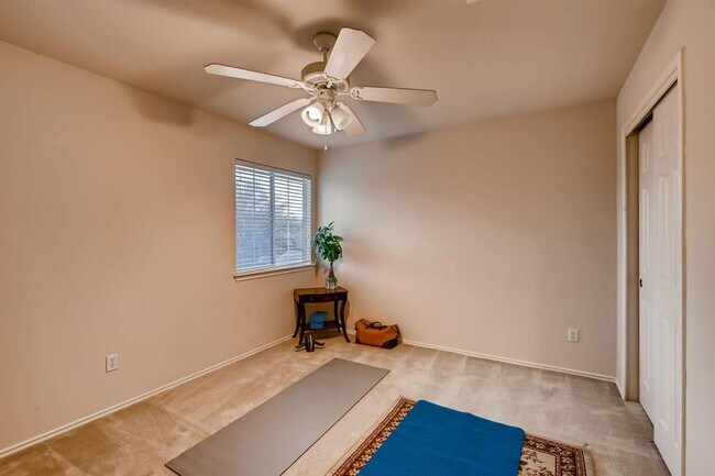 Building Photo - 504 Woodsorrel Way