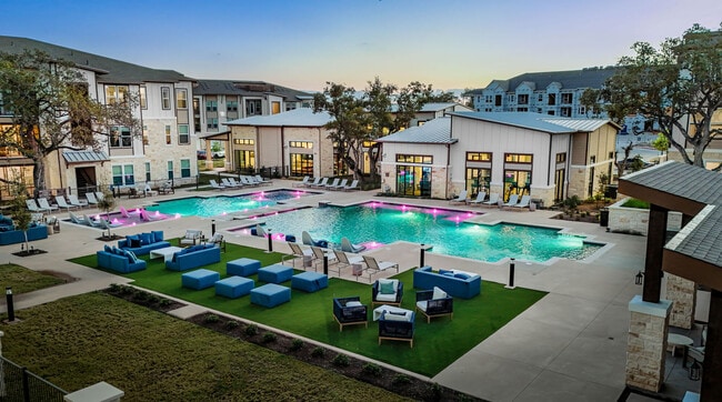 Building Photo - Casagave At Larkspur